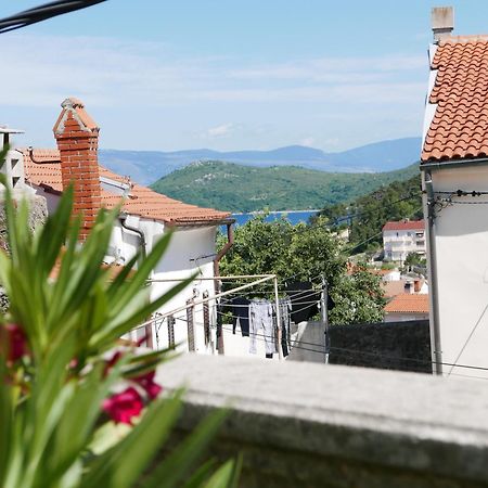 Potocina 21 Apartment Vrbnik Ngoại thất bức ảnh