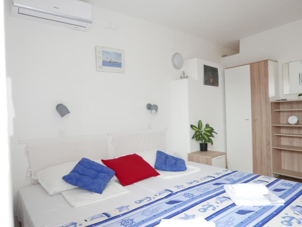 Potocina 21 Apartment Vrbnik Ngoại thất bức ảnh