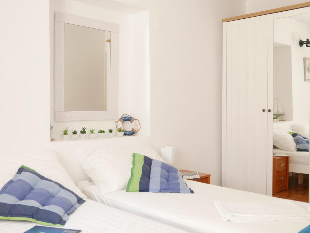 Potocina 21 Apartment Vrbnik Ngoại thất bức ảnh