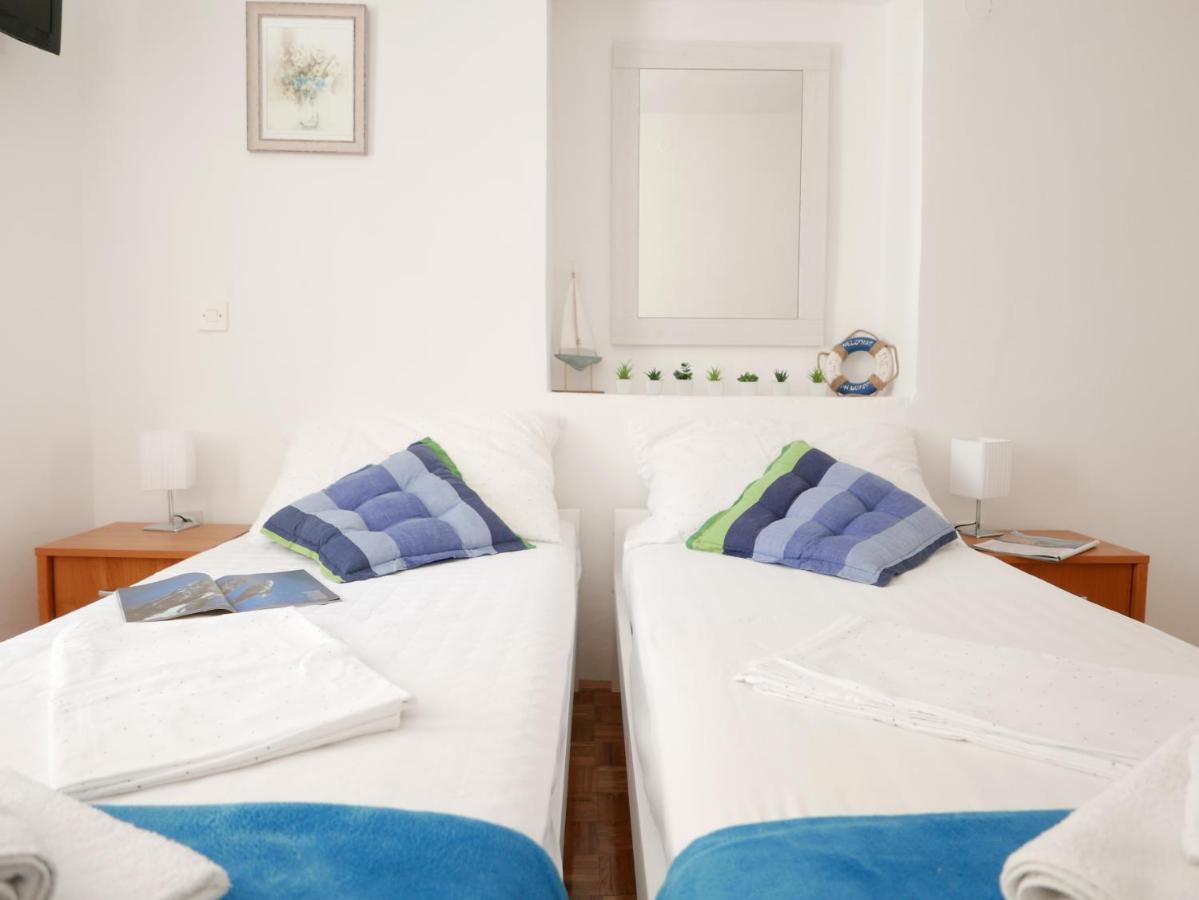 Potocina 21 Apartment Vrbnik Ngoại thất bức ảnh