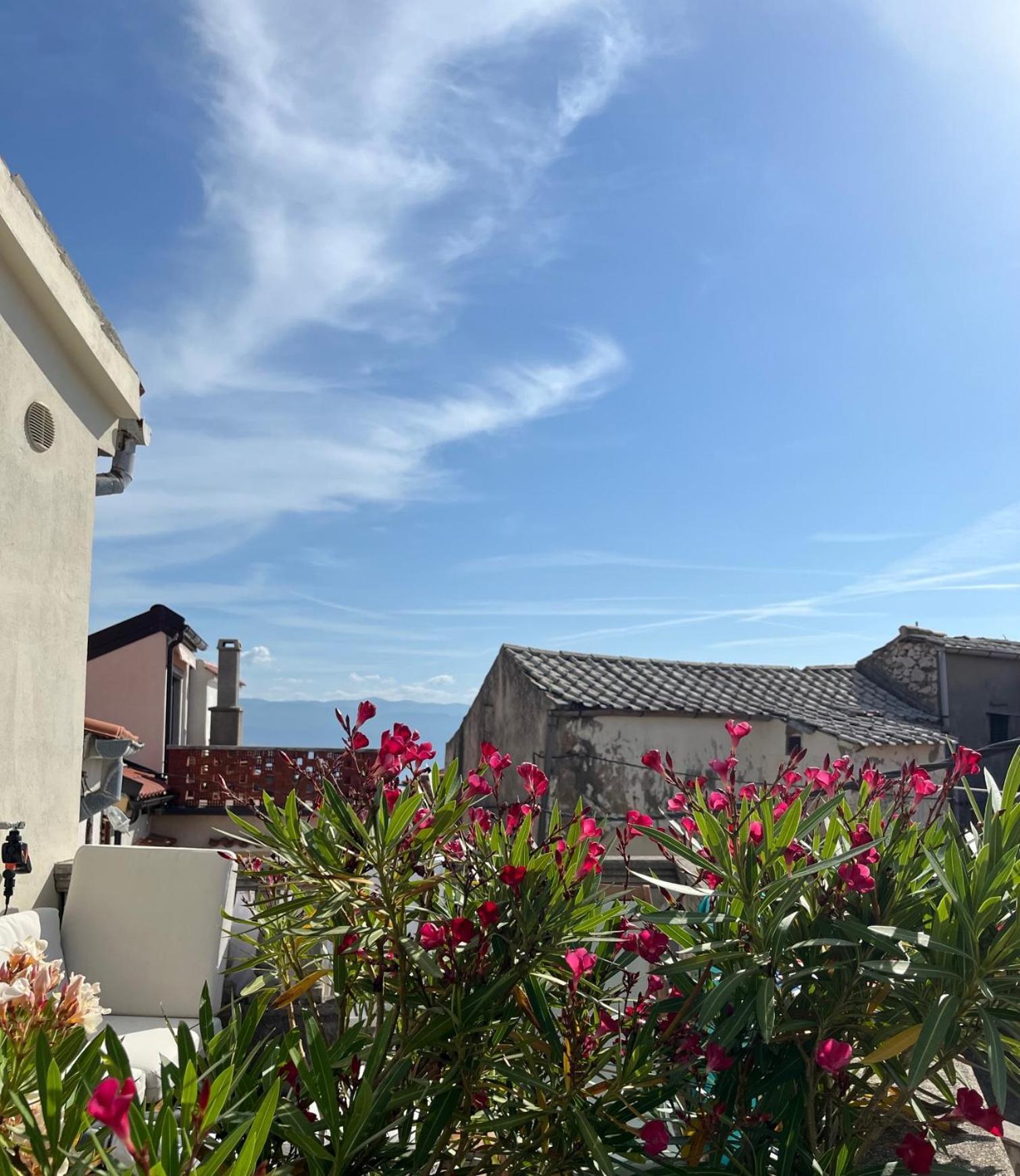 Potocina 21 Apartment Vrbnik Ngoại thất bức ảnh
